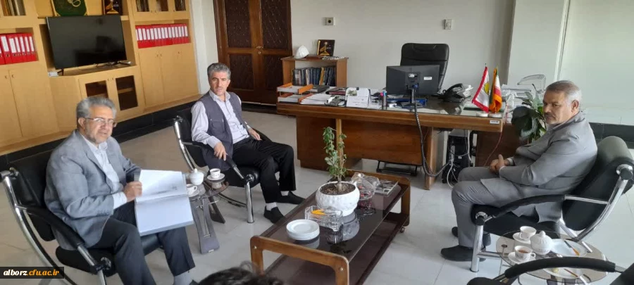 نشست رئیس دانشگاه فرهنگیان با مدیرعامل توزیع برق البرز 2