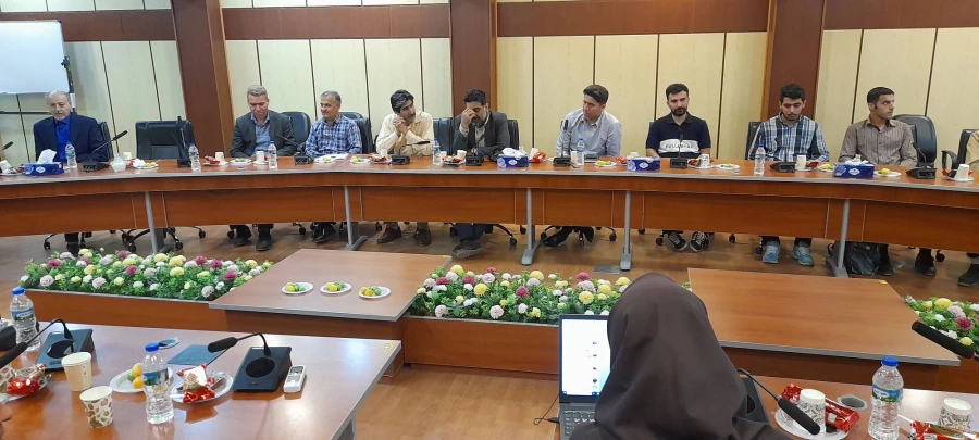 نشست علمی با موضوع: 
                         «معلم هوشمند؛ استیلای هوش مصنوعی بر معلمی» 3