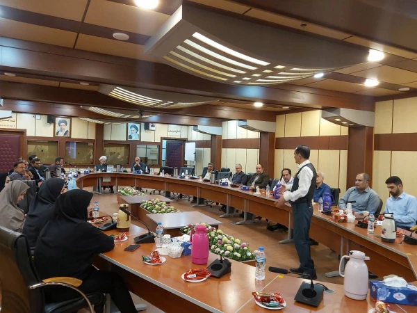 کارگاه آموزشی روابط عمومی و ارتباطات انسانی
 3