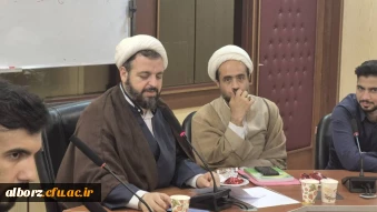 مدرسه صالح با معلم تراز  16