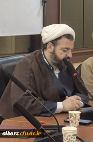 مدرسه صالح با معلم تراز  18