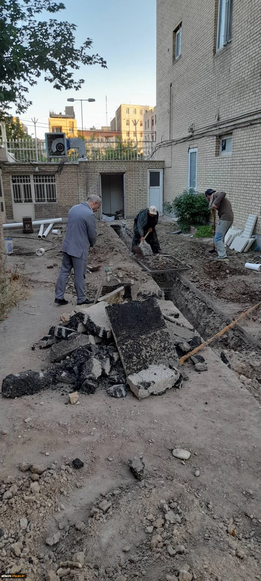 پیگیری های شبانه روزی دکتر قبادیان از شبکه ابفای پردیس امیر کبیر 2